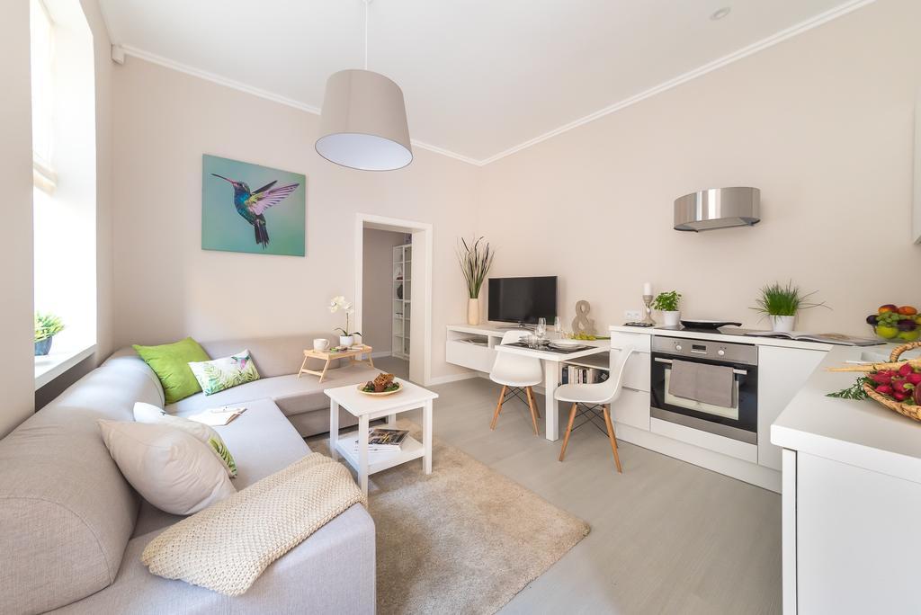 H75 Apartments Kosice Centre Стая снимка